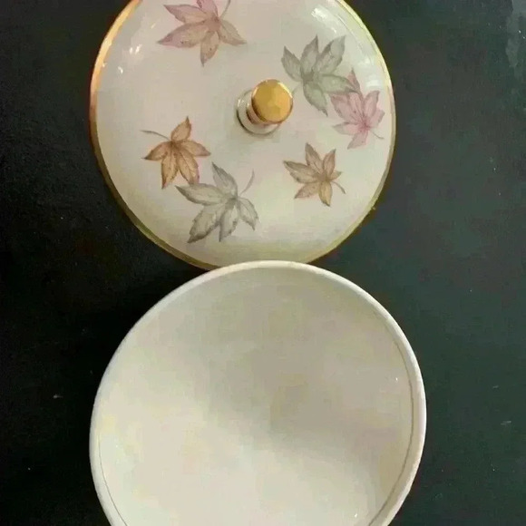 Thomas R Germany Limoge trinket box - Picture 5 of 6